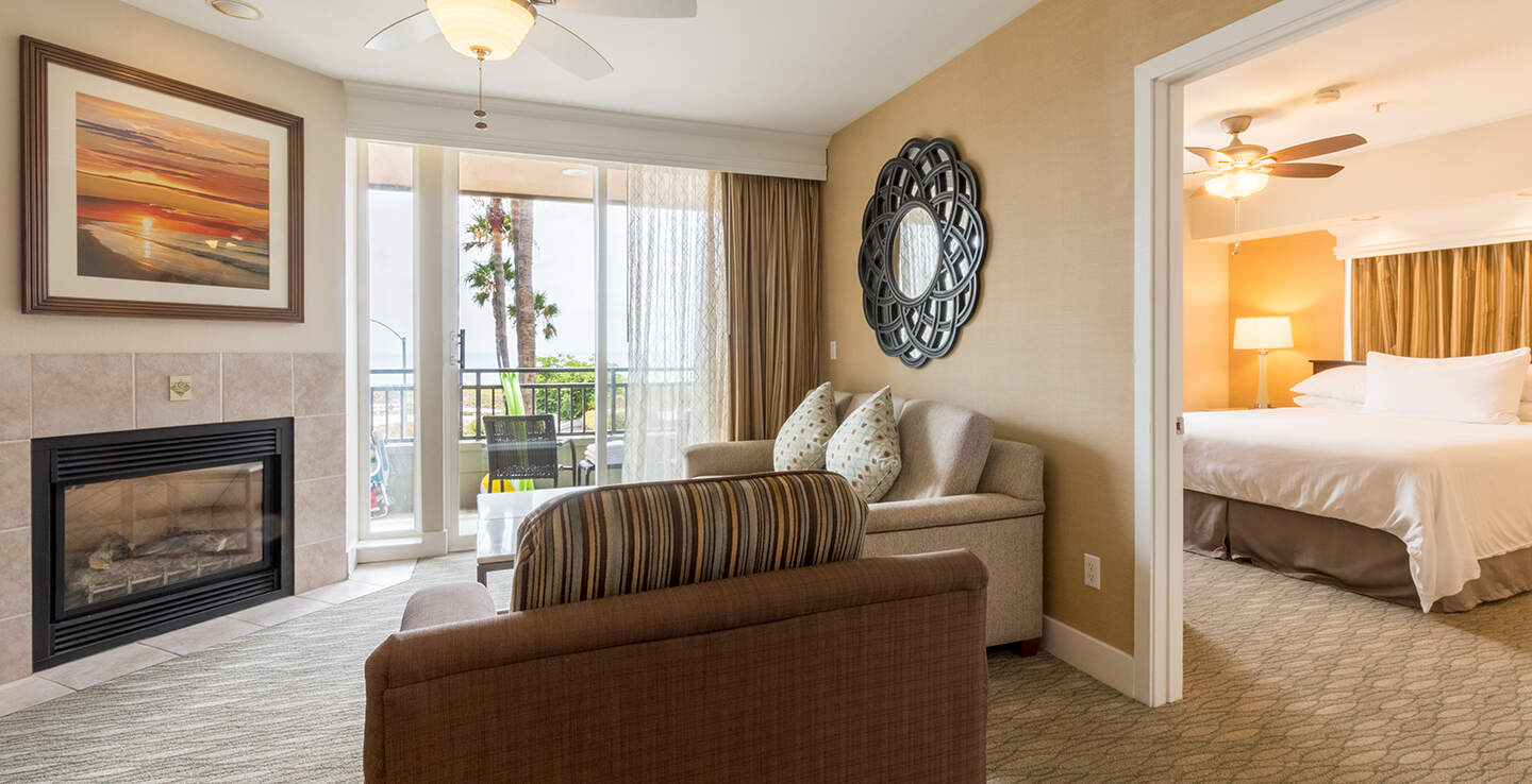 EXPERIENCE RESORT ACCOMMODATIONS AT THEIR FINEST IN CARLSBAD, CALIFORNIA